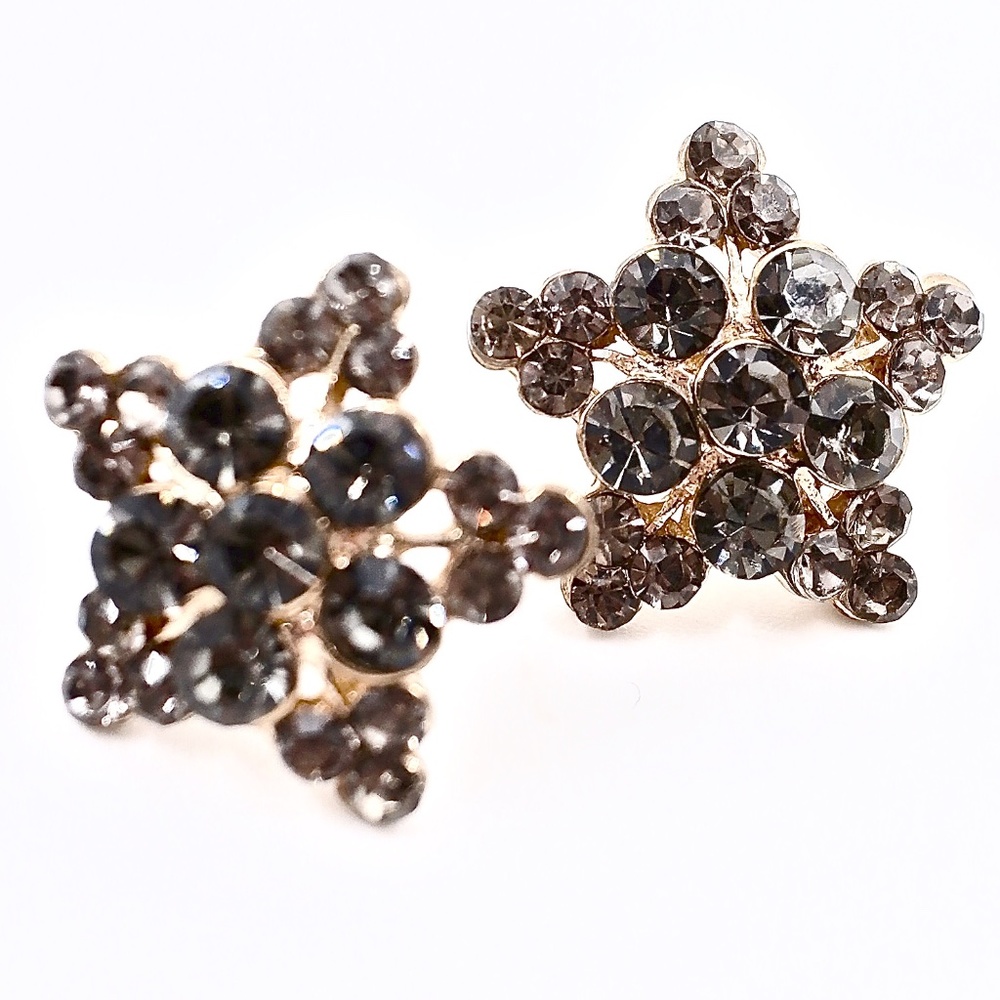 CRYSTAL STAR~GOLD STUD EARRINGS